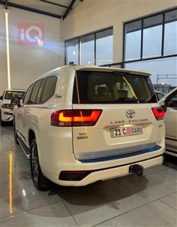 تويوتا لاندكروزر